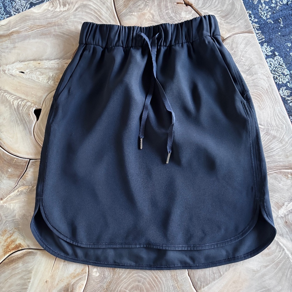 Lululemon On the Fly Woven Skirt - Black